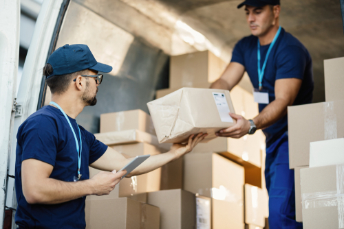 Where in San Diego can I hire experienced long-distance movers